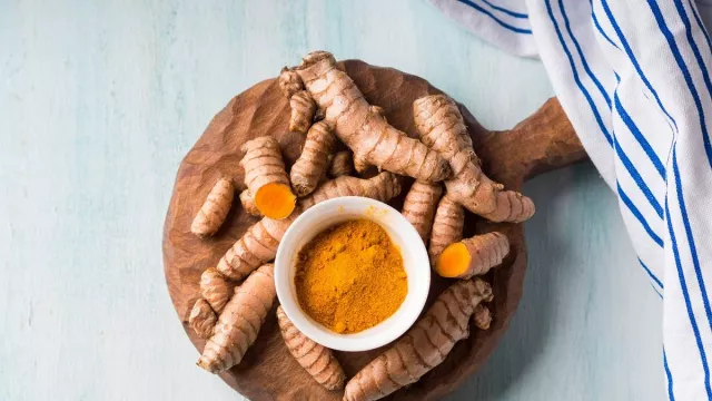 Cara menggunakan kunyit untuk menjaga kesehatan kulit